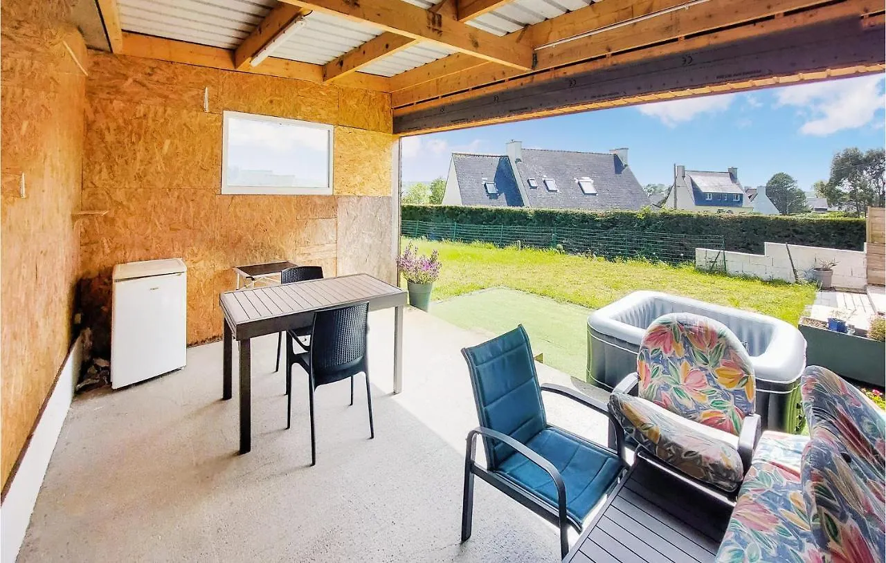 Cozy Home In Brignogan-Plages With Kitchen